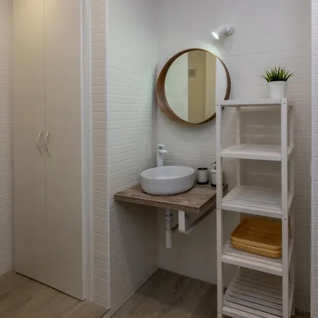 Beachfront 1br Centre - Palmeras * Fuengirola